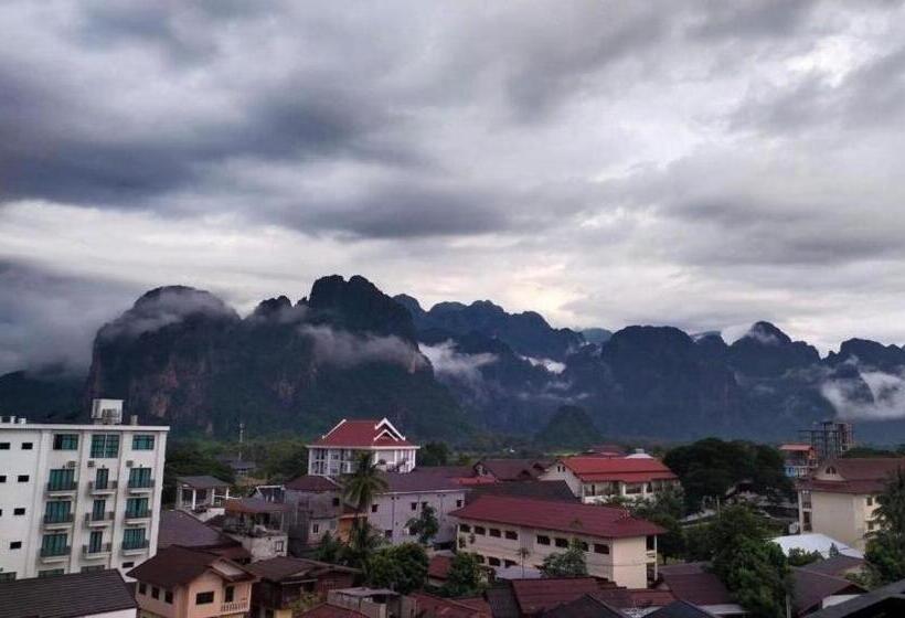 4인용 스탠다드 룸, Sisavang Mountain View