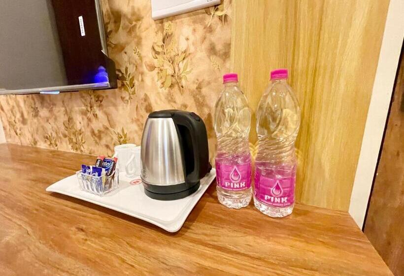 Quarto Triplo Economy, New A One Lagoon ! Puri Swimming Pool, Near Sea Beach And Temple Fully Air Conditioned Hotel With Li