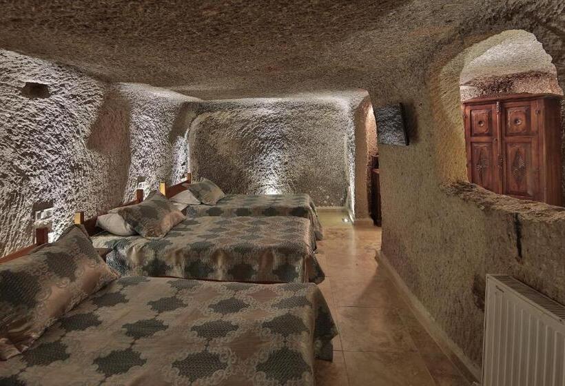 اتاق خانوادگی, Shoestring Cave House