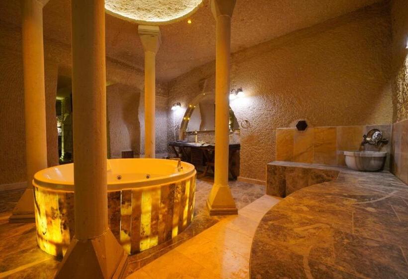 سوئیت پرزیدنت, Shoestring Cave House