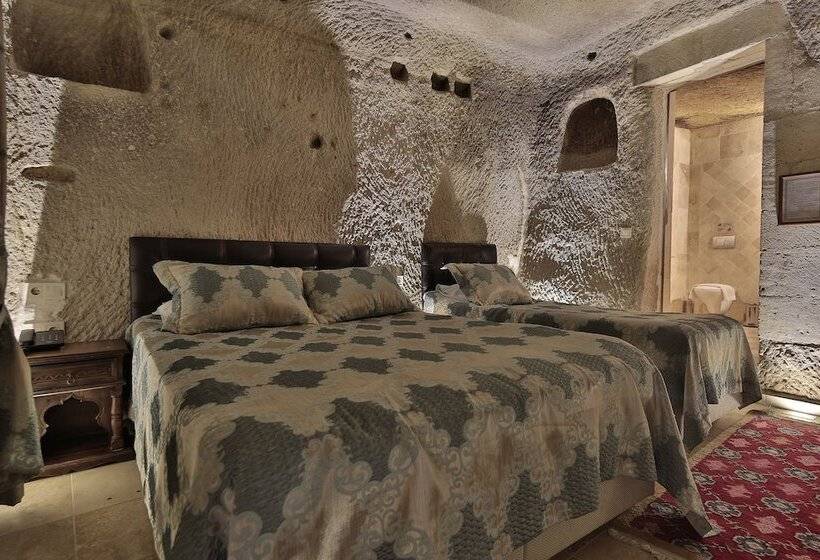 スタンダードルーム, Shoestring Cave House