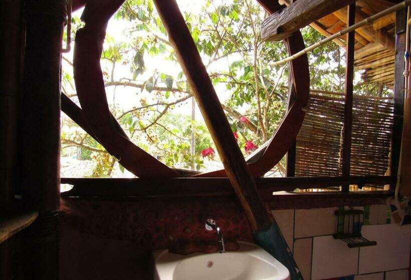 اتاق استاندارد سه نفره, Casa Tarzan