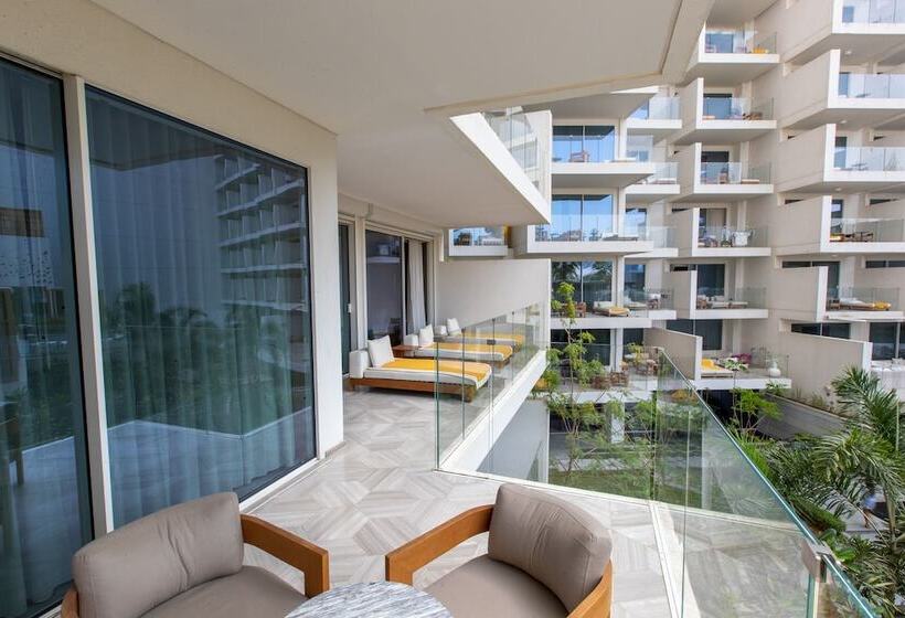 Апартаменты 2 Спальни, Five Palm Jumeirah Dubai