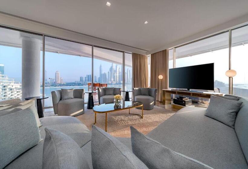 Апартаменты 3 Спальни, Five Palm Jumeirah Dubai