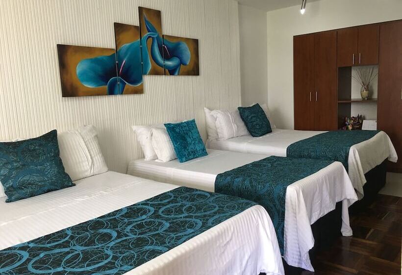 스탠다드 트리플 룸, Regine S Manizales