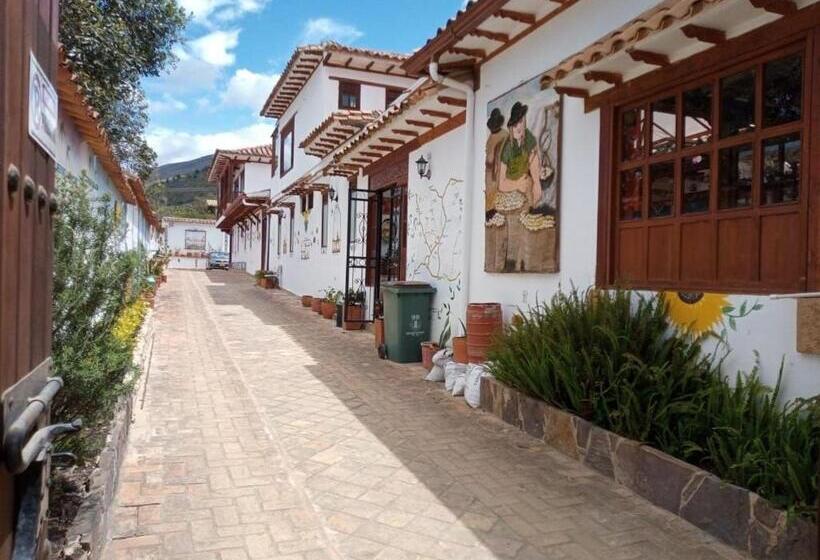 اتاق استاندارد سه نفره, Villa Cristina