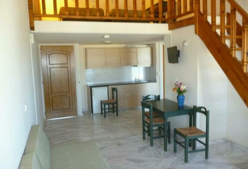 Номер Дюплекс, Mythos Beach Hotel Apartments