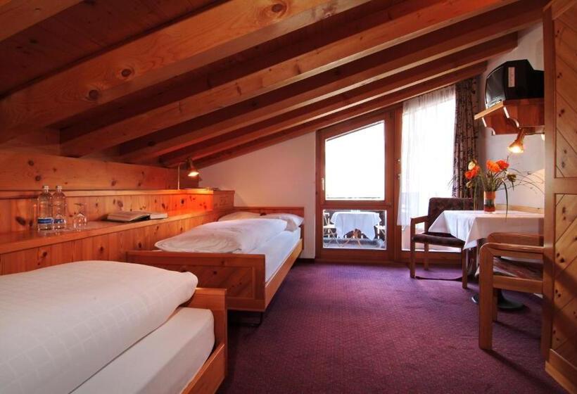 经济房, T3 Hotel Mira Val