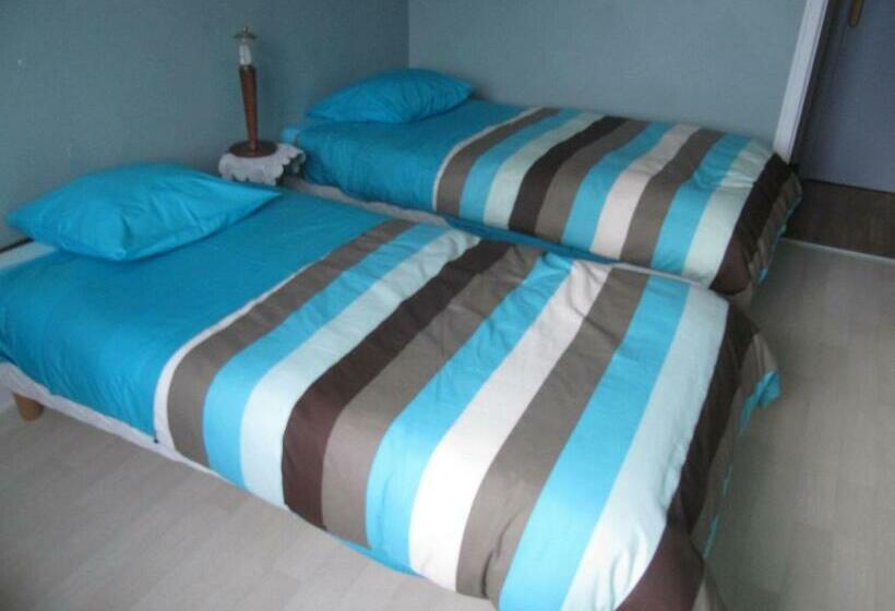 Номер Стандарт, Chambres D'hôtes La Pinderie