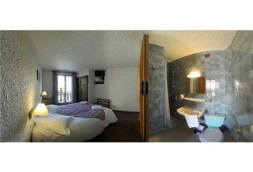 Quarto Estandar com Sacada, Hôtel Les Gardettes