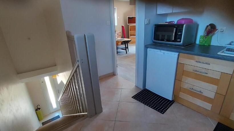 غرفة قياسية مزوَّدة بتراس, Chambre D'hôte Fleur De Potager
