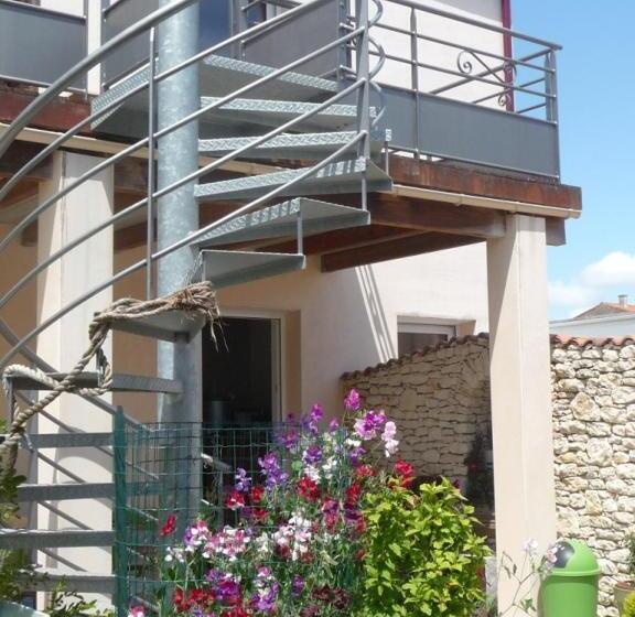 Номер Стандарт с Террасой, Chambre D'hôte Fleur De Potager