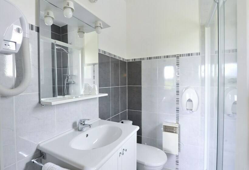 Номер Стандарт, Auberge D Ici Et D Ailleurs