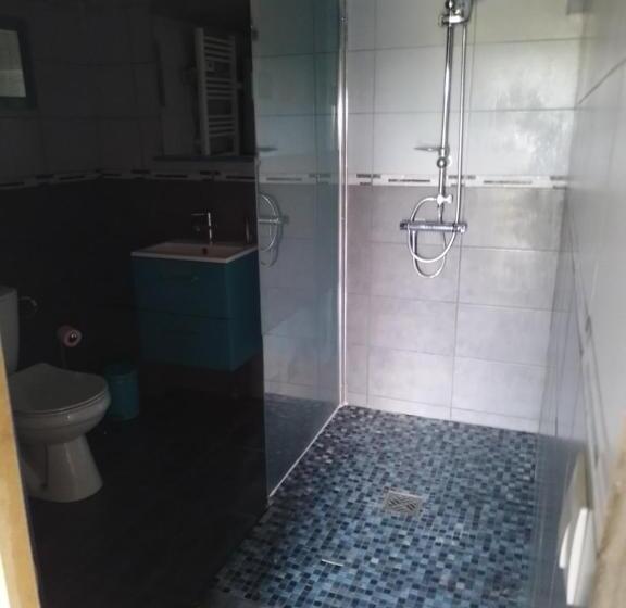 خانه 1 خوابه, Chambres D'hôtes Roseland