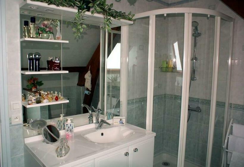 Семейный Номер, Villa Garnier