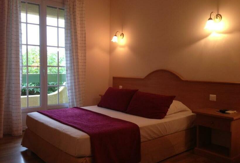 Номер Стандарт, Auberge Les Oliviers