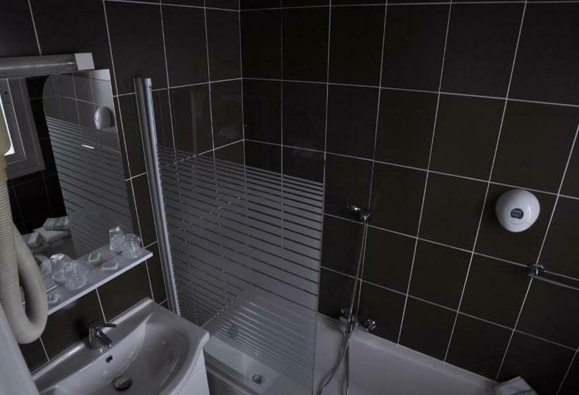 غرفة قياسية, Hôtel Le Blainon