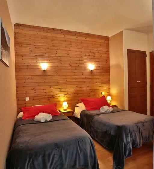 Номер Стандарт, Hôtel Restaurant Gîtes Les 5 Saisons