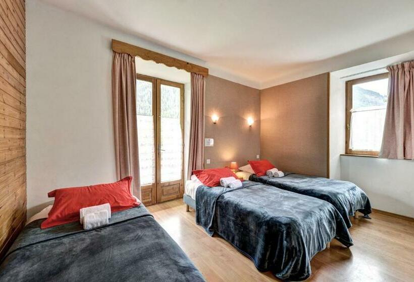 Номер Стандарт Трехместный, Hôtel Restaurant Gîtes Les 5 Saisons