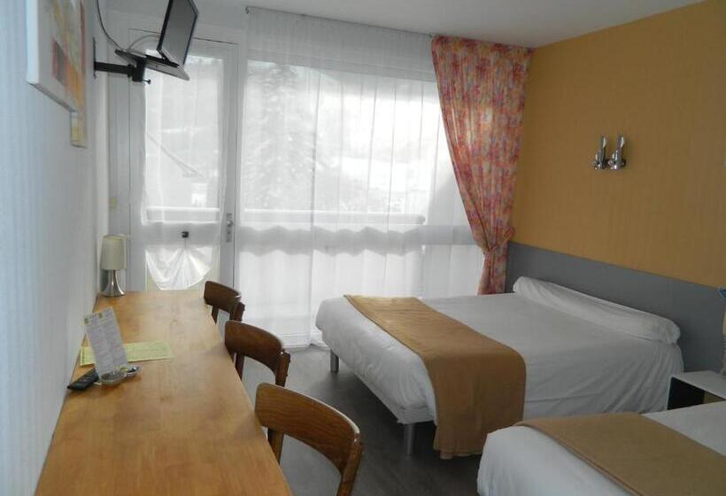 Номер Стандарт Трехместный, Logis Hôtel L Elancèze