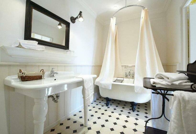 Quarto Superior, Restaurant Des Deux Rocs