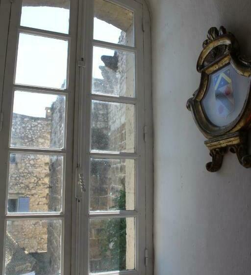 Номер Стандарт, Château De Vedène
