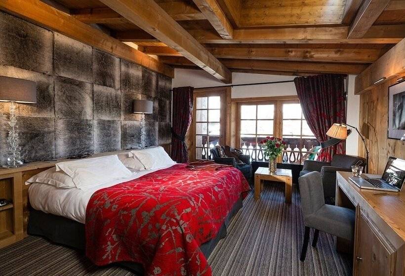 Family Suite, Fer A Cheval