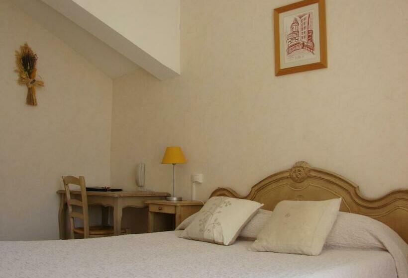 غرفة كلاسيكية ثلاثية, Hôtel Le Siècle