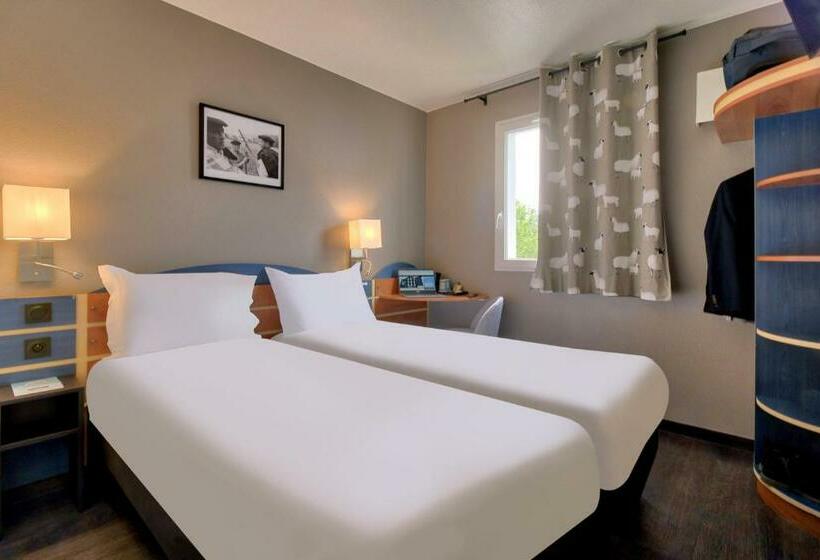 Номер Стандарт, Kyriad Anglet  Biarritz