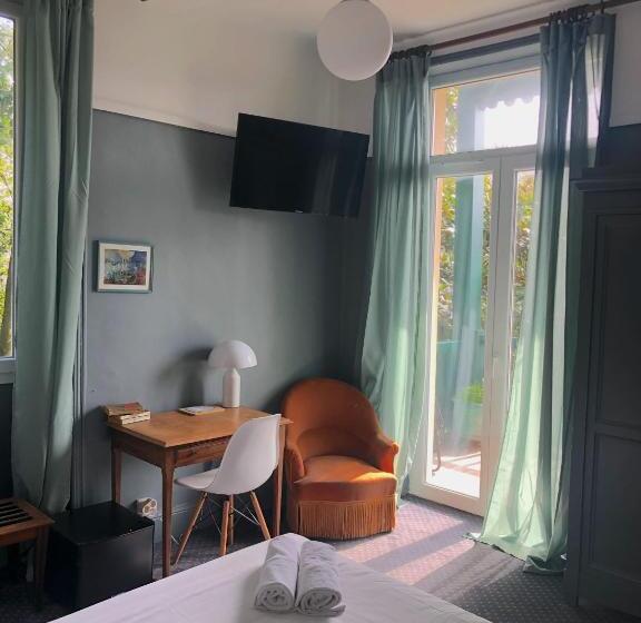 Номер Deluxe с Балконом, Saint Charles Hôtel & Coliving Biarritz