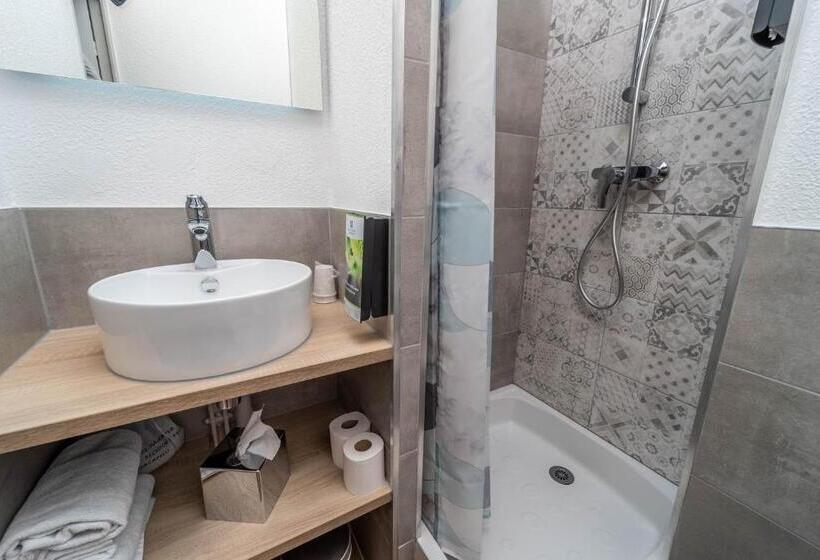 Номер Стандарт, Sure Hotel By Best Western Sarlat La Canéda   Ex Hôtel Altica