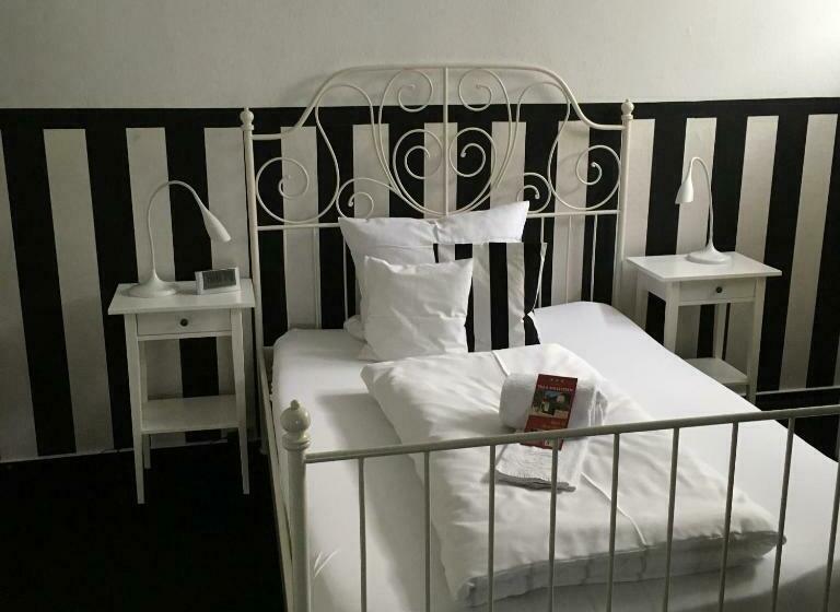 اتاق استاندارد یک نفره, B&b Bredl In Der Villa Ballestrem