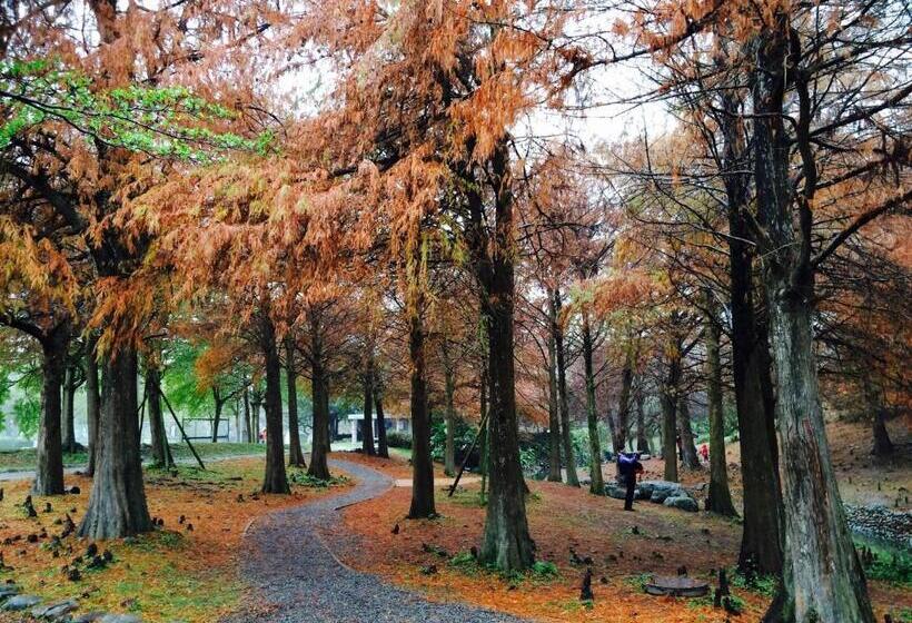 اتاق خانوادگی, Park 61