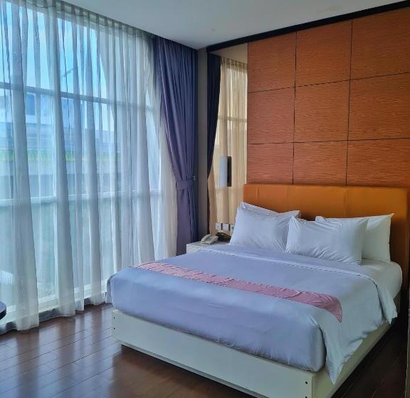 Quarto Executivo Cama King, Terraz Tree