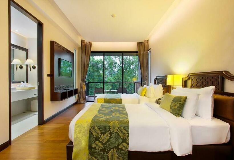 Номер Deluxe, Rimnaam Klangchan Hotel   Sha Plus