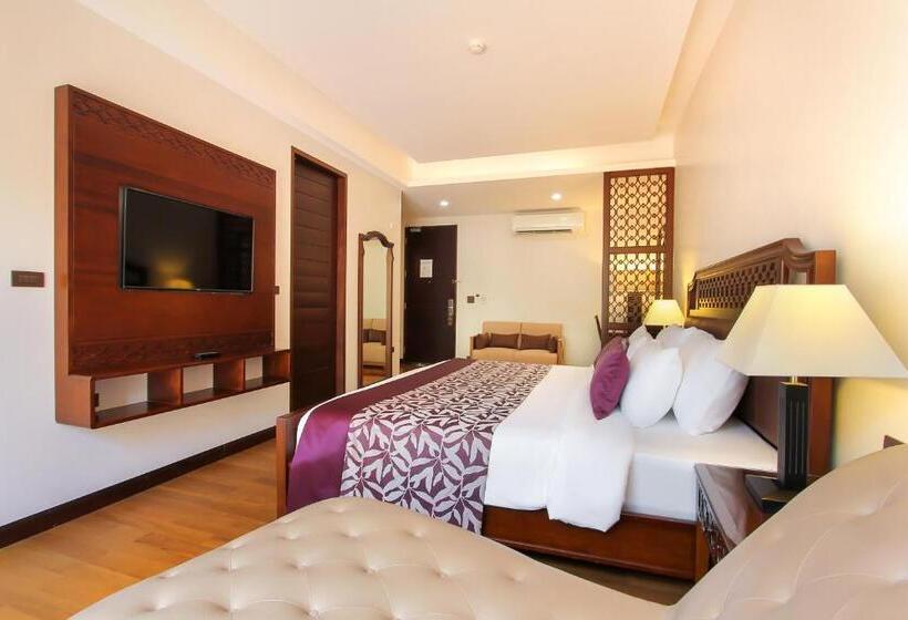 Номер Премиум, Rimnaam Klangchan Hotel   Sha Plus