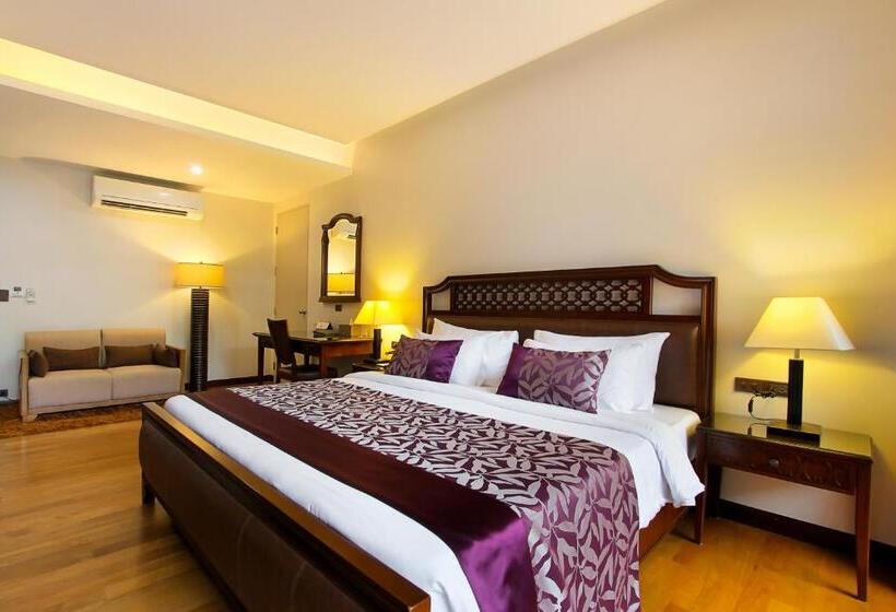 Номер Deluxe, Rimnaam Klangchan Hotel   Sha Plus
