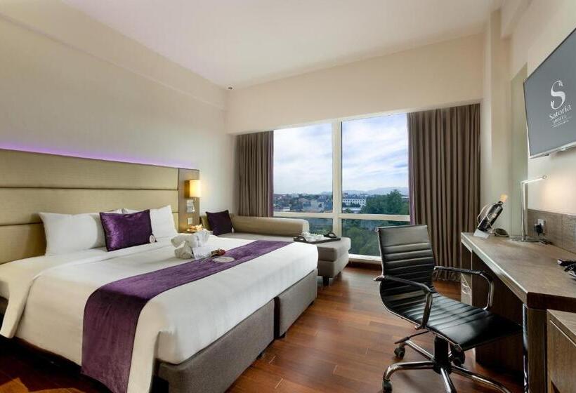 带大床的高级房间, Satoria Hotel Yogyakarta   Chse Certified