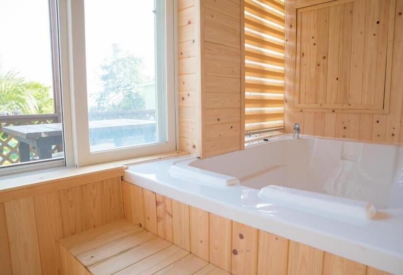 Дом 1 Спальня, Jeju Haebaragi Pension