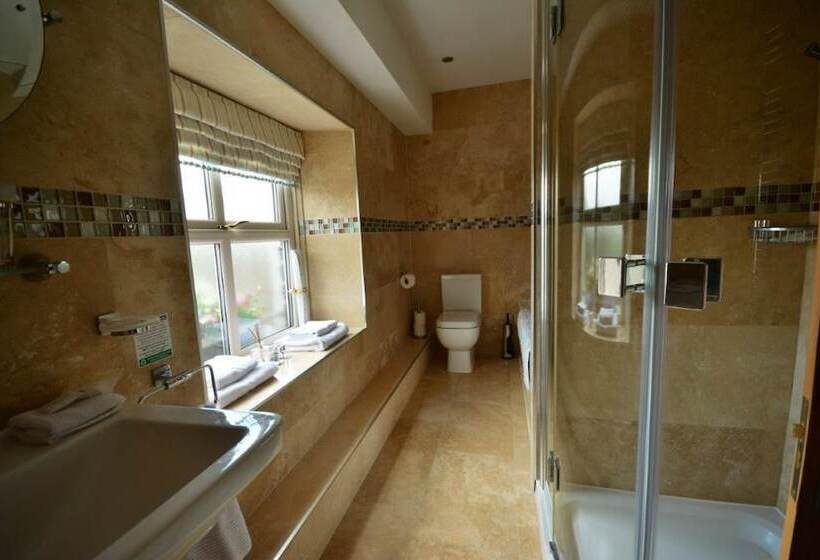 Номер Стандарт, Busfeild Arms