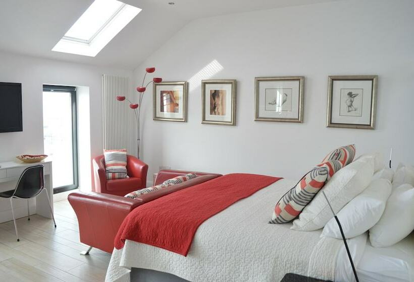 اتاق لوکس با چشم‌انداز دریا, Pier39portrush Adult Only