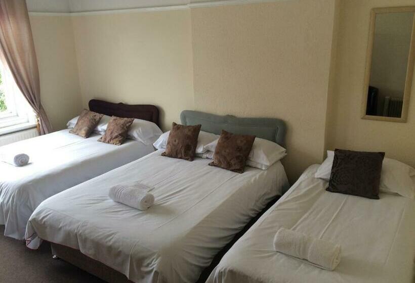 חדר משפחתי, Sheridans Budget Accomodation