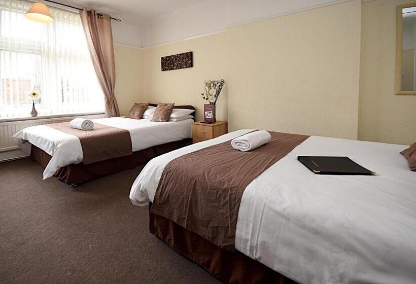 Семейный Номер, Sheridans Budget Accomodation
