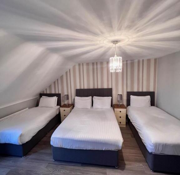 스탠다드 트리플 룸, Fiddlestone Bar And B&b