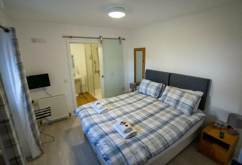 اتاق استاندارد, Corran Bunkhouse