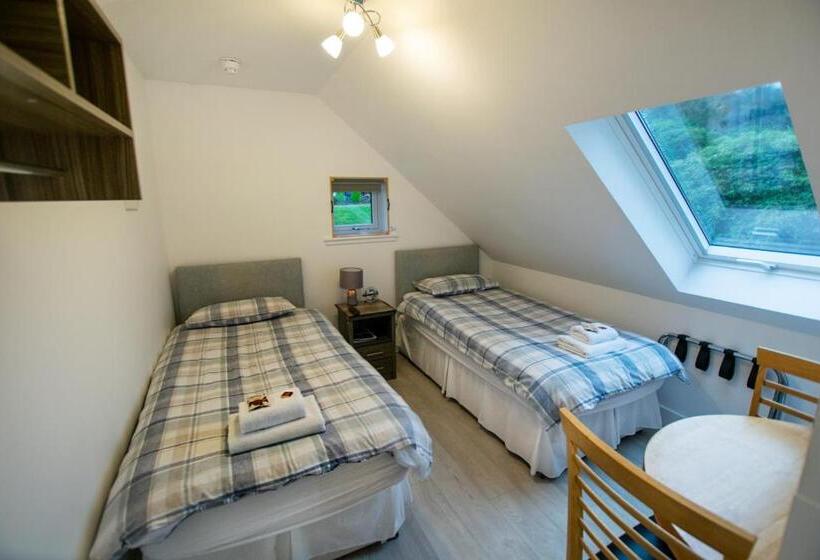 اتاق سوپریور, Corran Bunkhouse