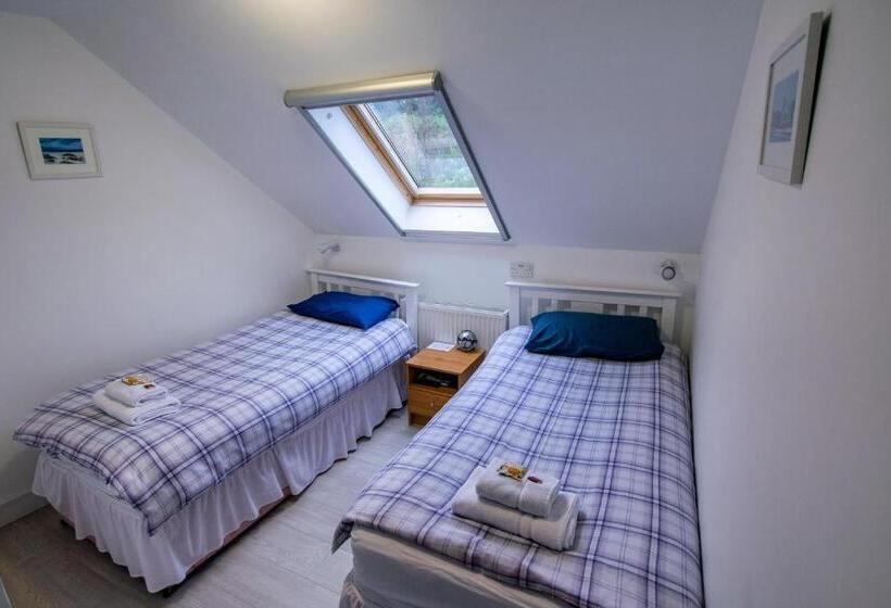 اتاق استاندارد, Corran Bunkhouse