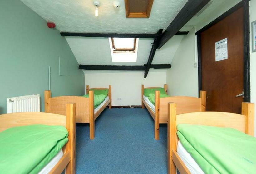 Номер Стандарт Четырехместный Совместный Санузел, Yha Brecon Beacons