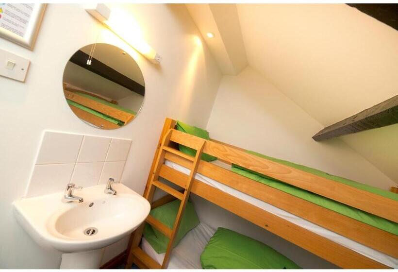 バス共有のスタンダードルーム, Yha Brecon Beacons
