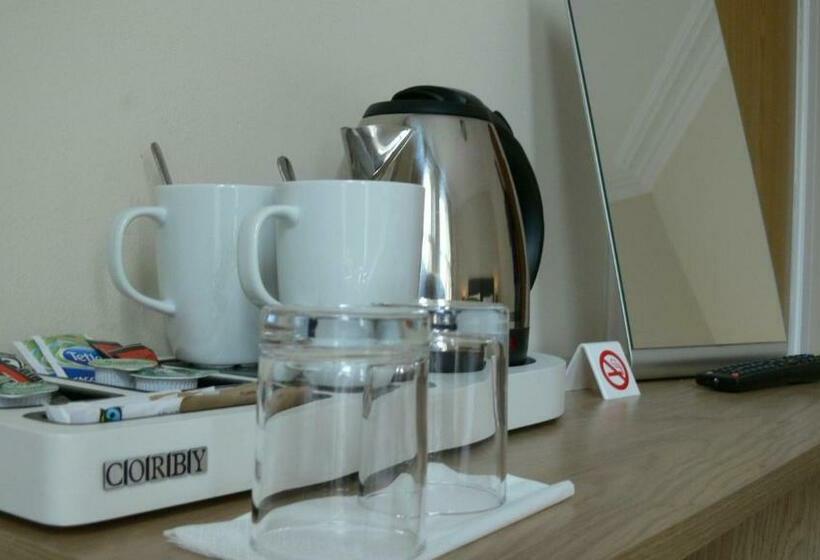 Номер Стандарт, The Home Arms Guesthouse